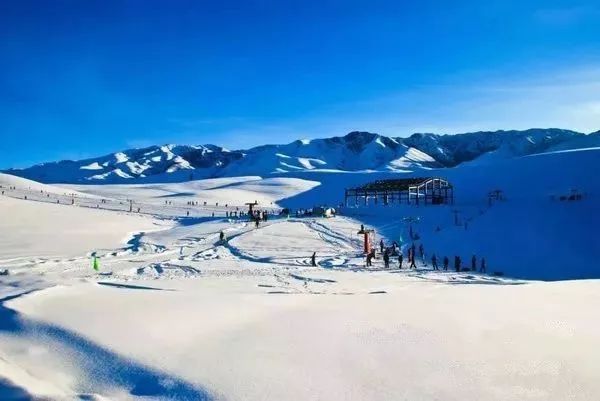 宜昌五峰滑雪旅游直通车