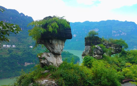 宜昌船进三峡人家旅游