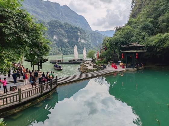 宜昌船进三峡人家旅游