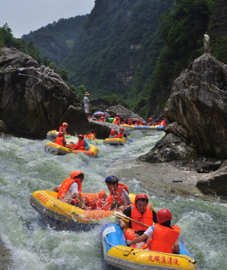 宜昌九畹溪漂流旅游直通车